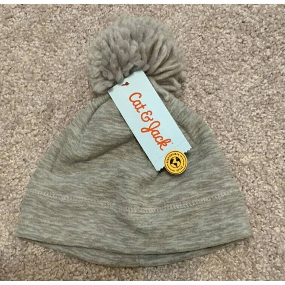 Cat & Jack Toddler Gray Beanie Fleece Lined‎ Winter Hat With Ball 12-24M